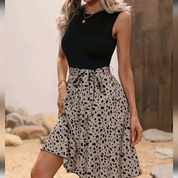 Dalmatian Print Belted Dress - Picture 5 of 6